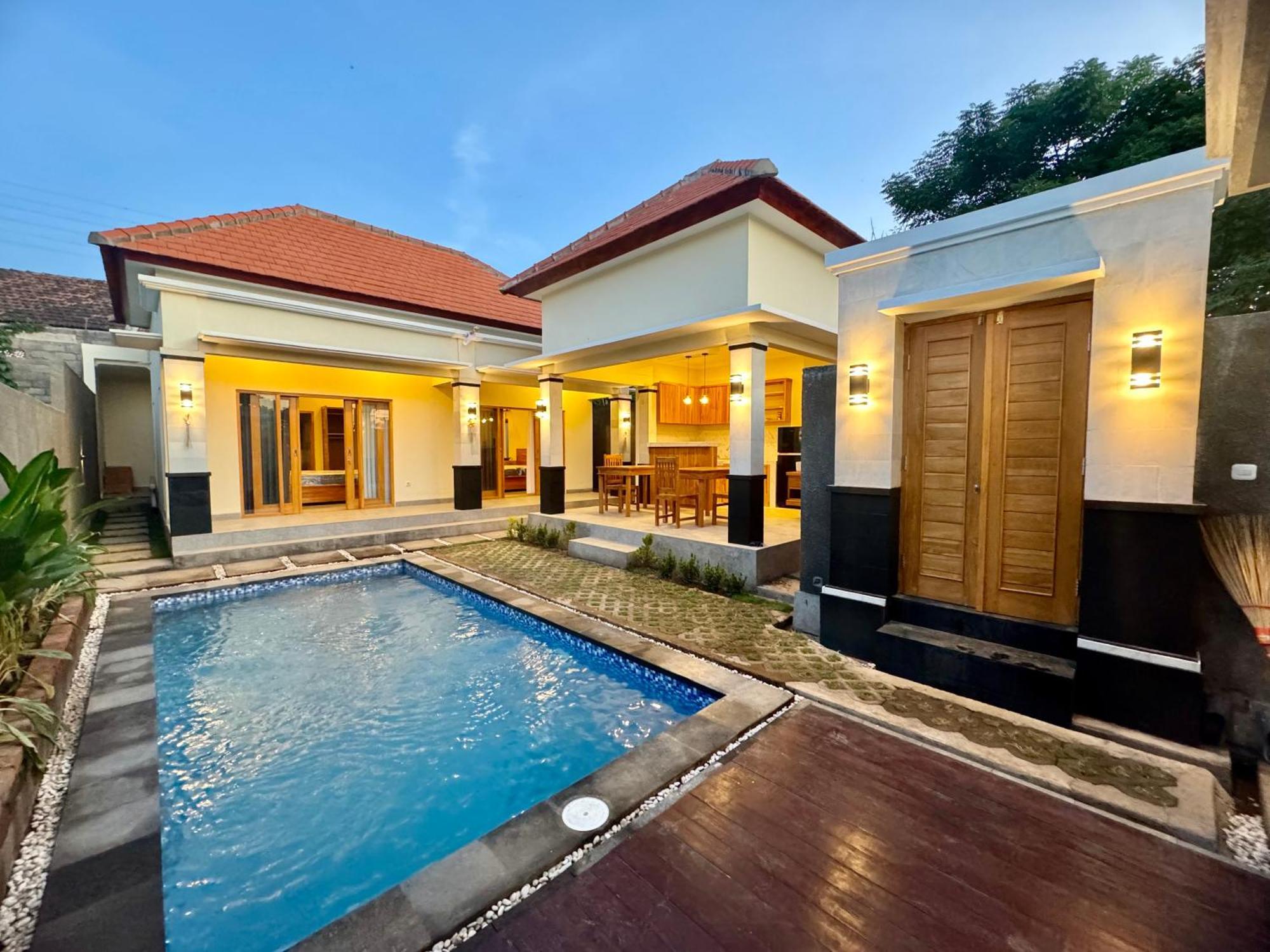 Bsa Villa 罗威那 外观 照片