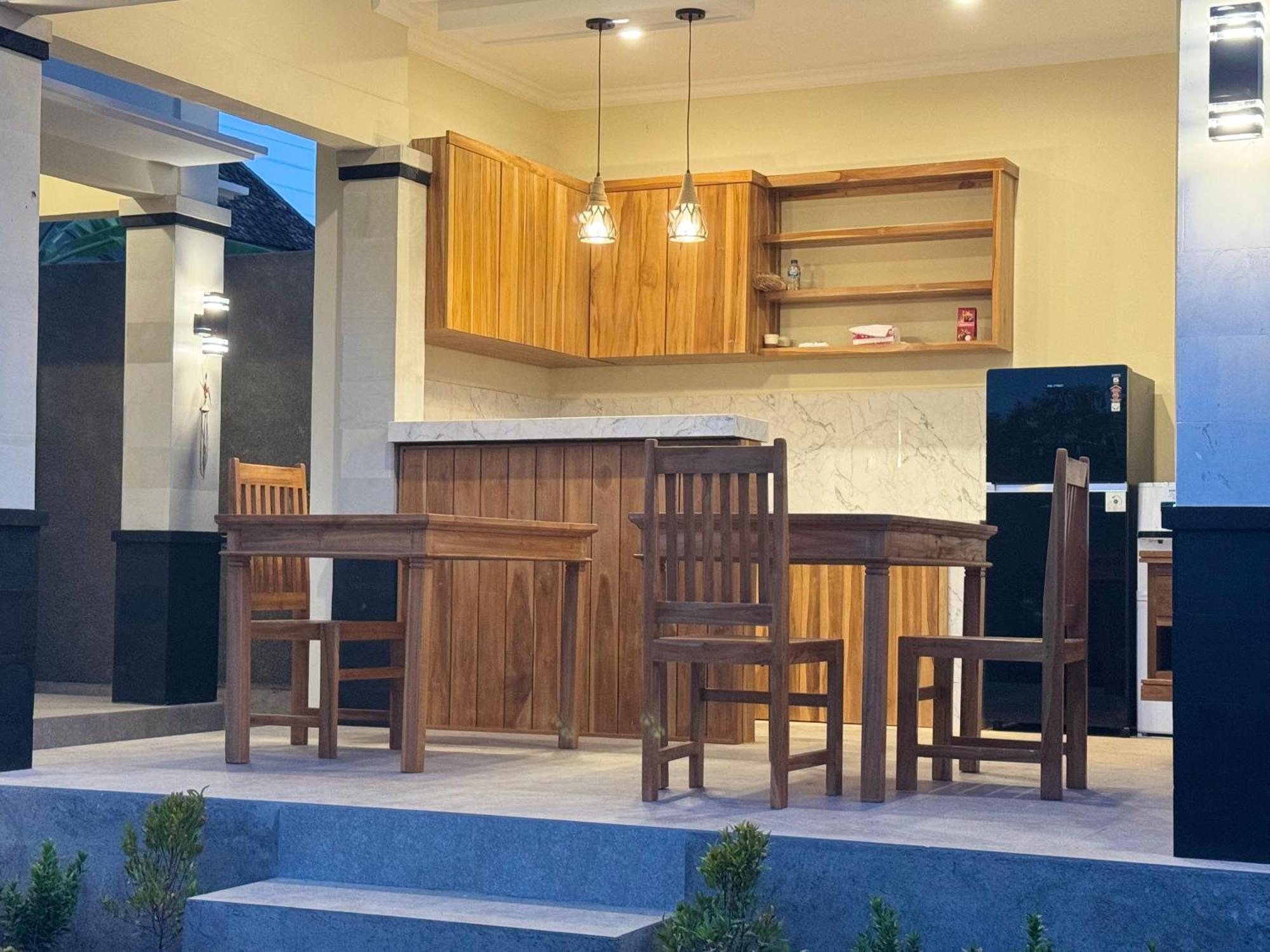 Bsa Villa 罗威那 外观 照片