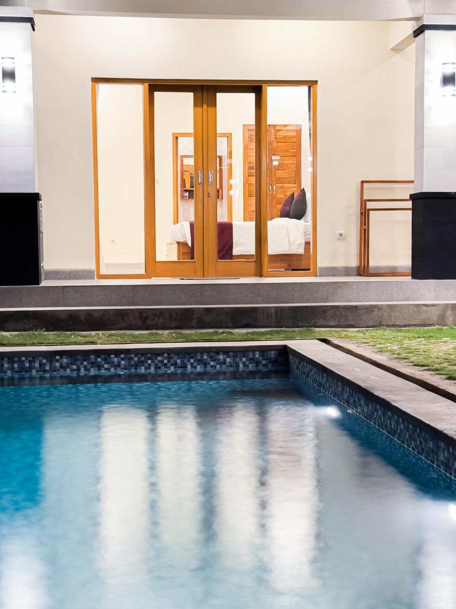 Bsa Villa 罗威那 外观 照片