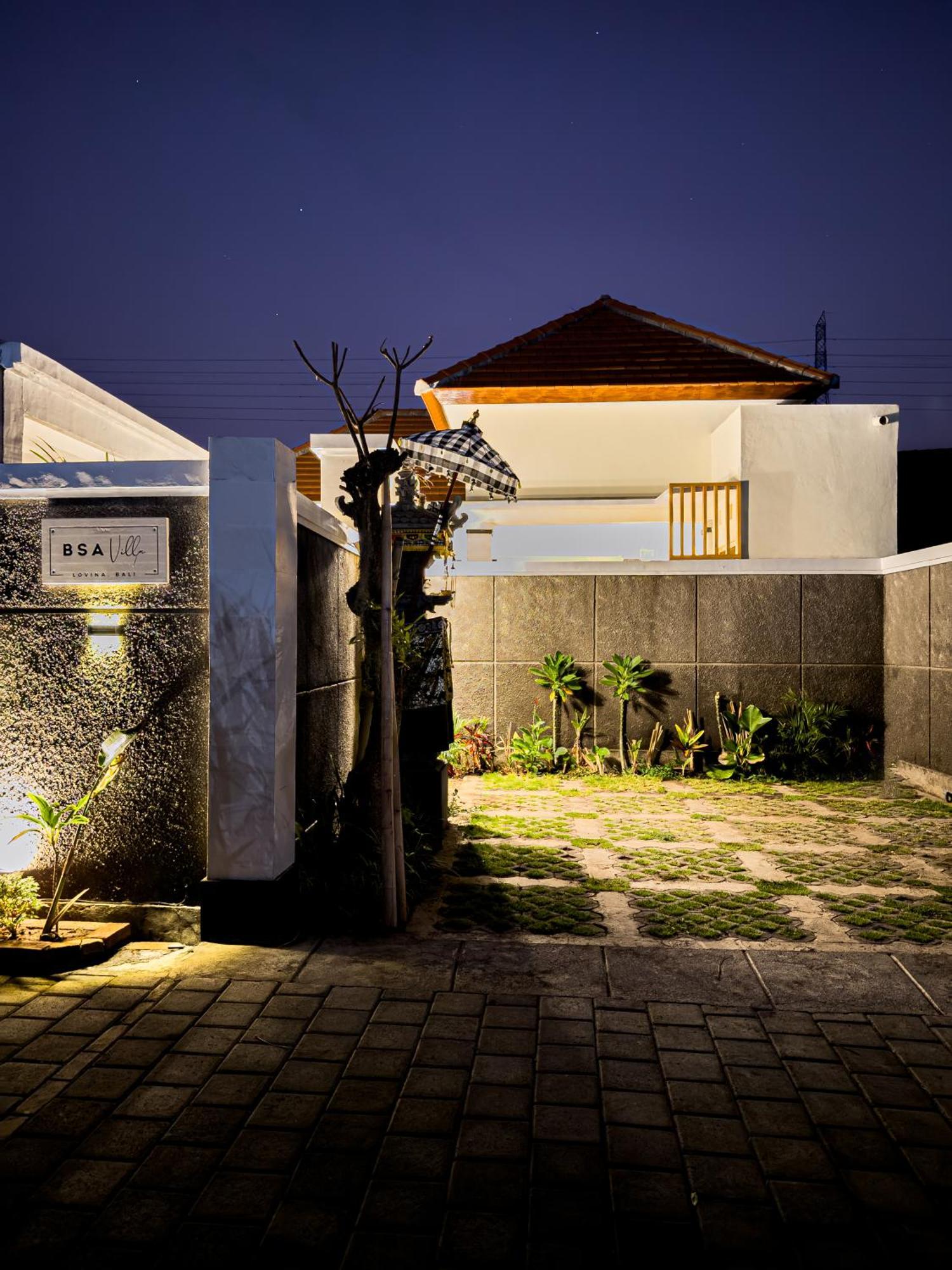 Bsa Villa 罗威那 外观 照片